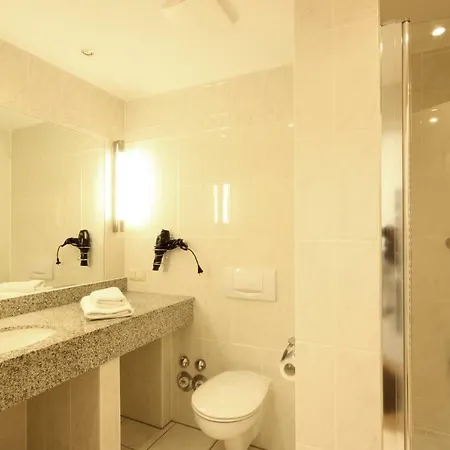 Haus Jahreszeiten By Rujana Binz