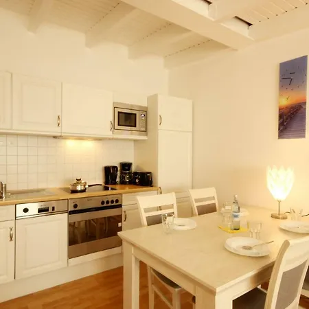 Haus Jahreszeiten By Rujana *