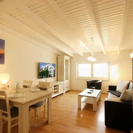 Haus Jahreszeiten By Rujana